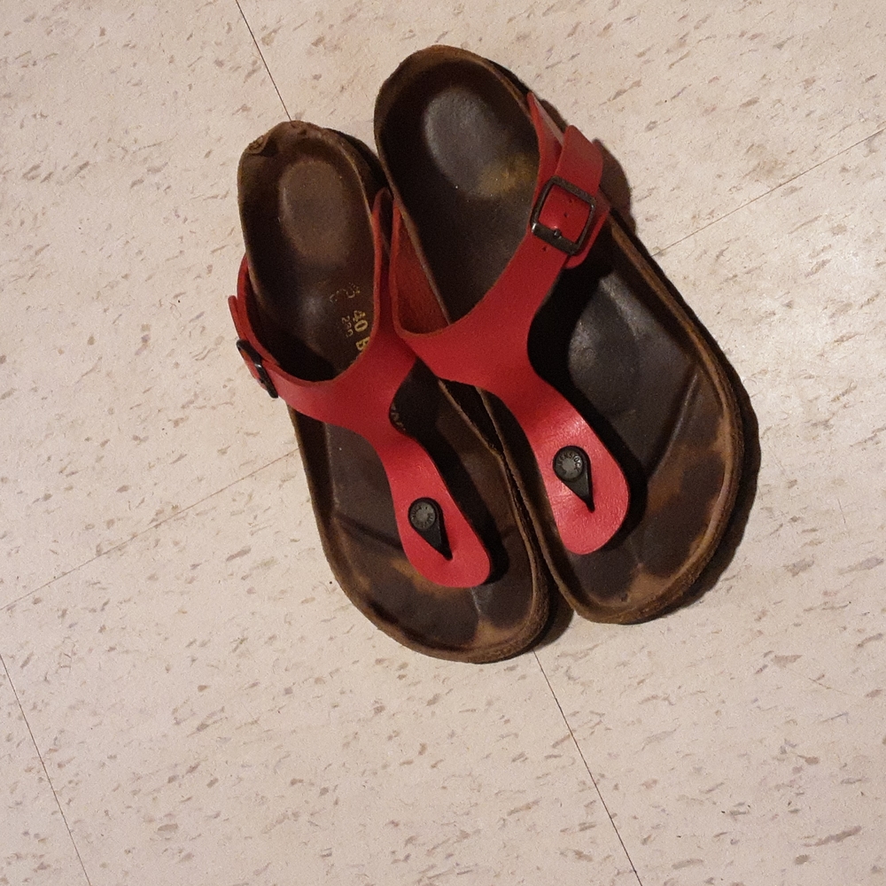 Birkenstock Gizeh Cherry Red Slip On Sandal W9.5